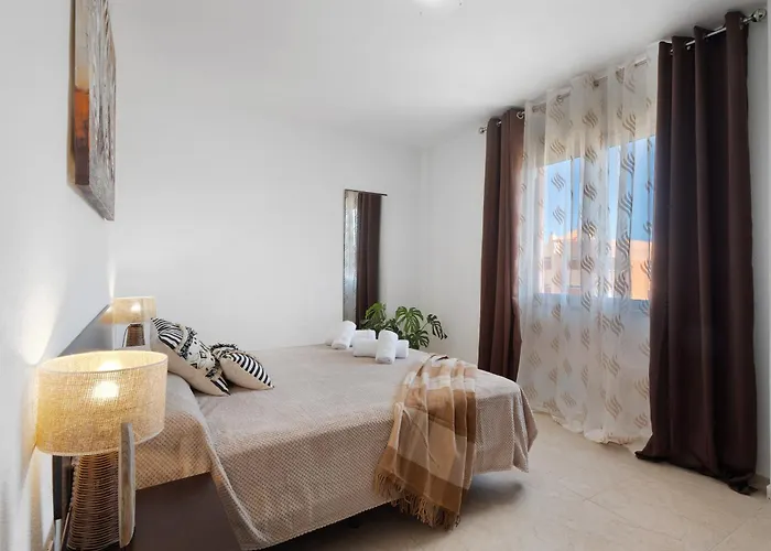 Rincon Tropical * 坎德拉里亚